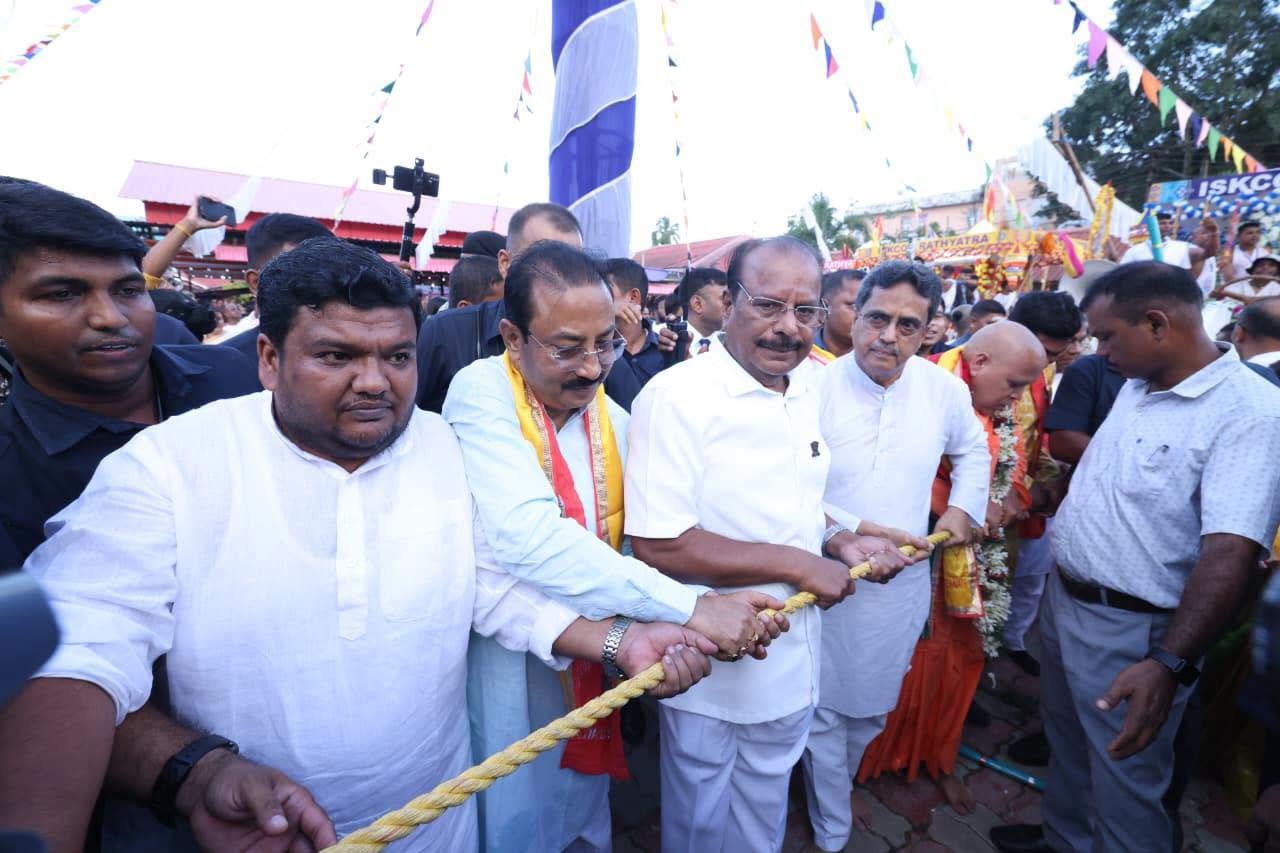 রথযাত্রা সামাজিক ঐক্য, পারস্পরিক শ্রদ্ধাবোধ এবং ভ্রাতৃত্ববোধকে আরও সুদৃঢ় করে: রাজ্যপাল, রথযাত্রা কেবল একটি ধর্মীয় উৎসব নয়, এটি মানবতা, ভ্রাতৃত্ববোধ, ভালোবাসা ও ঐক্যের এক অনন্য প্রতীক: মুখ্যমন্ত্রী