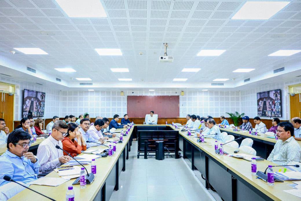 টাস্ক মনিটরিং সিস্টেমের বৈঠকে মুখ্যমন্ত্রী, সরকারের প্রতিটি জনকল্যাণমূলক কর্মসূচির মূল লক্ষ্য মানুষের সার্বিক উন্নয়ন