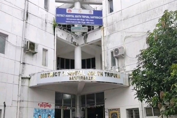 শান্তিরবাজার জেলা হাসপাতালে উন্নত দন্ত চিকিৎসা পরিষেবা গ্রহণের আহ্বান